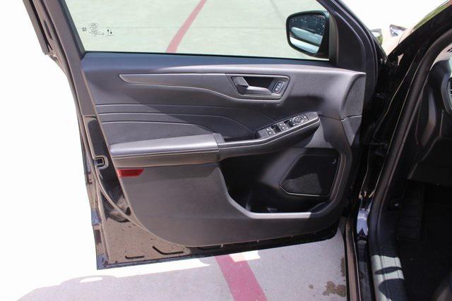 new 2025 Ford Escape car, priced at $21,440