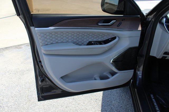 used 2022 Jeep Grand Cherokee L car, priced at $28,995