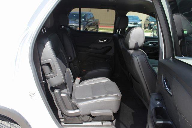 used 2022 Chevrolet Traverse car, priced at $25,994