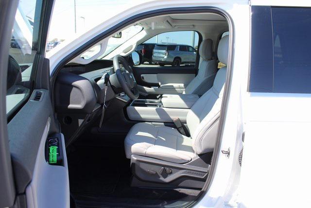 new 2025 Ford Expedition Max car, priced at $68,010