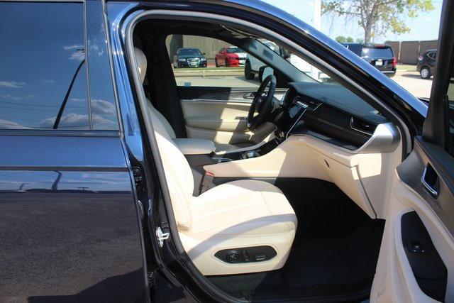 used 2024 Jeep Grand Cherokee L car, priced at $33,995