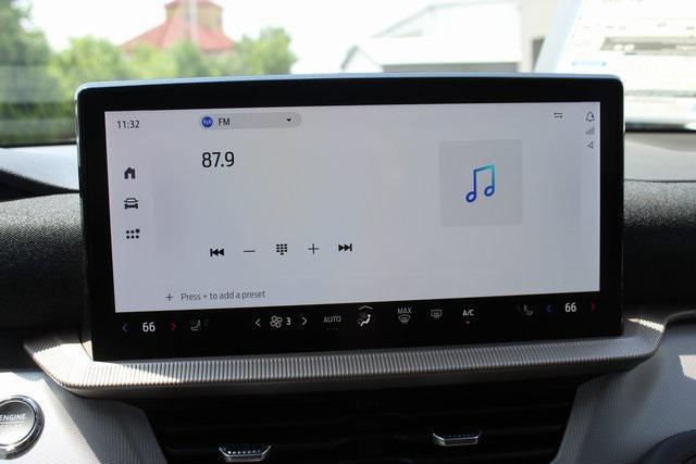 new 2025 Ford Explorer car, priced at $38,398