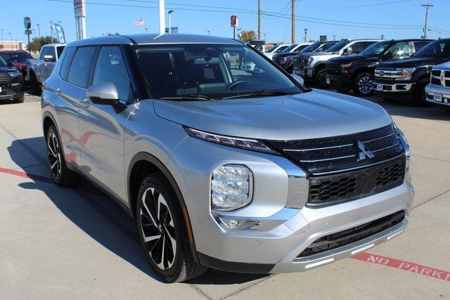 used 2024 Mitsubishi Outlander car, priced at $27,495