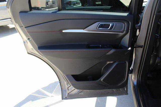 new 2025 Ford Explorer car, priced at $41,406