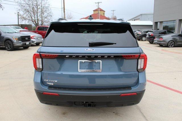 new 2025 Ford Explorer car, priced at $40,345