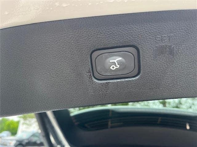 used 2022 Ford Edge car, priced at $32,995