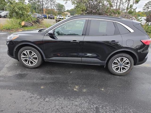 used 2022 Ford Escape car, priced at $24,995