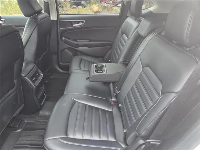 used 2022 Ford Edge car