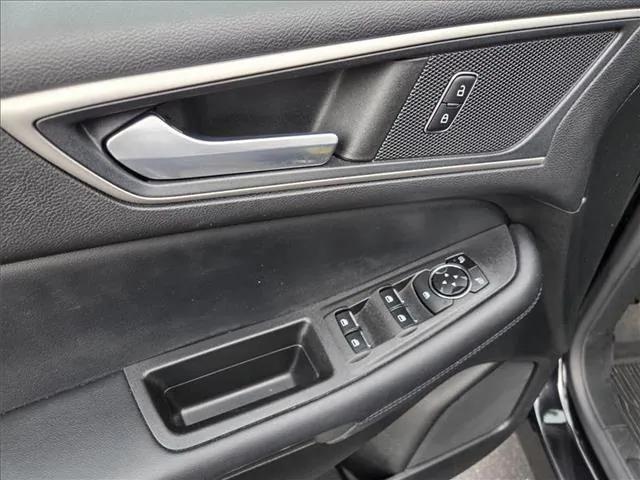 used 2023 Ford Edge car, priced at $29,395