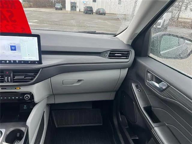 used 2023 Ford Escape car, priced at $30,995