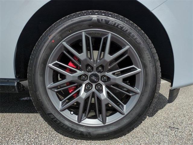 new 2025 Ford Expedition car, priced at $87,230