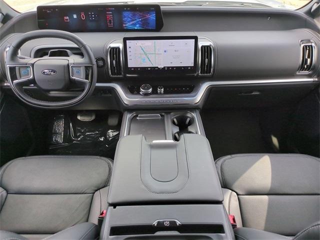 new 2025 Ford Expedition car, priced at $87,230