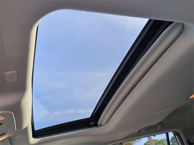 used 2023 Toyota Highlander car, priced at $32,799