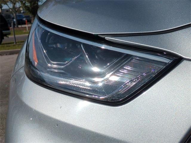 used 2023 Toyota Highlander car, priced at $32,799