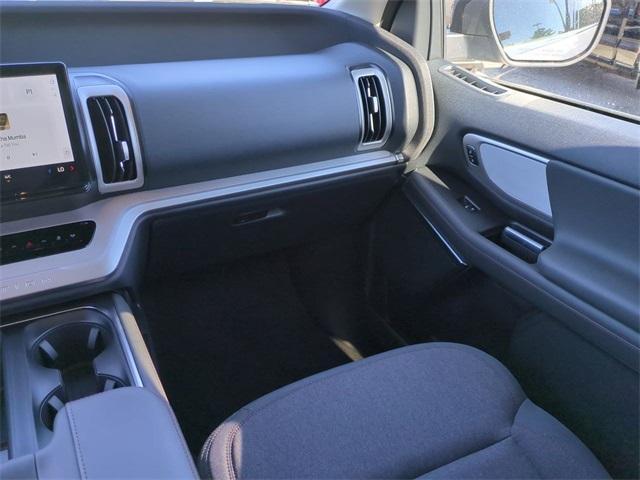 new 2025 Ford Expedition car, priced at $64,995