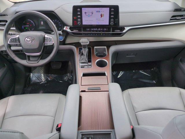 used 2023 Toyota Sienna car, priced at $38,425
