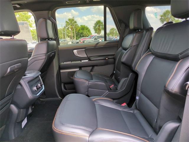 new 2025 Ford Expedition car, priced at $83,025