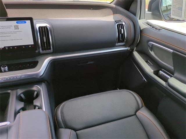 new 2025 Ford Expedition car, priced at $83,025