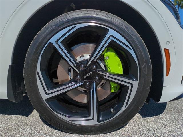 used 2023 Kia EV6 car, priced at $27,998