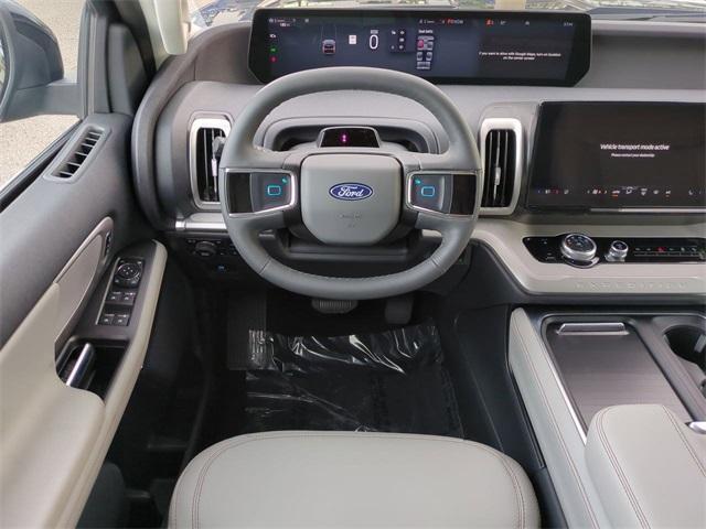 new 2025 Ford Expedition car, priced at $71,730