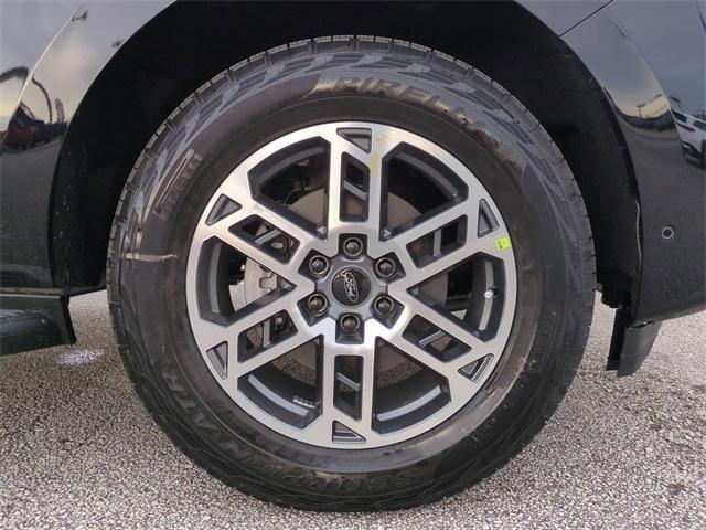 new 2025 Ford Expedition car, priced at $71,730