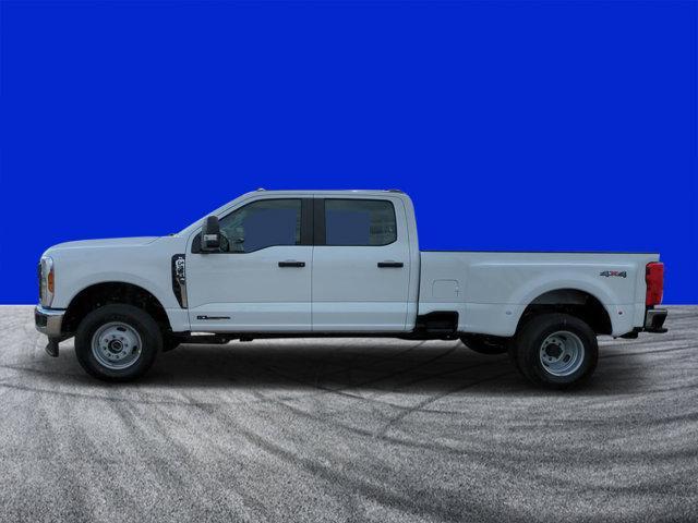 new 2025 Ford F-350 car, priced at $69,570