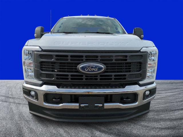 new 2025 Ford F-350 car, priced at $69,570