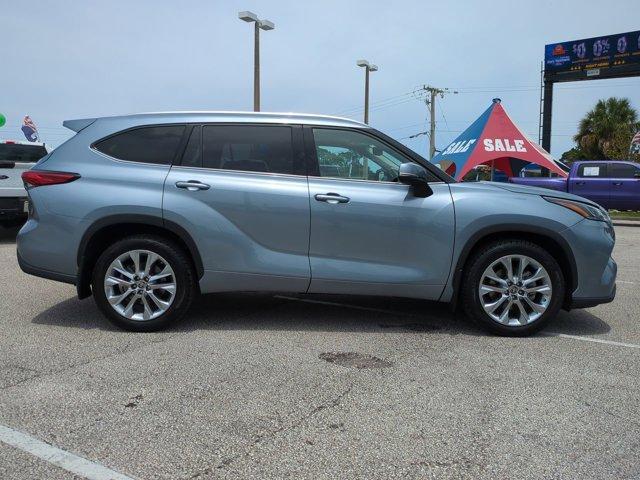 used 2021 Toyota Highlander car, priced at $34,799