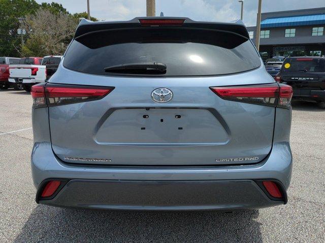 used 2021 Toyota Highlander car, priced at $34,799