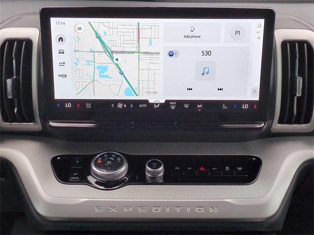 new 2025 Ford Expedition car, priced at $69,225