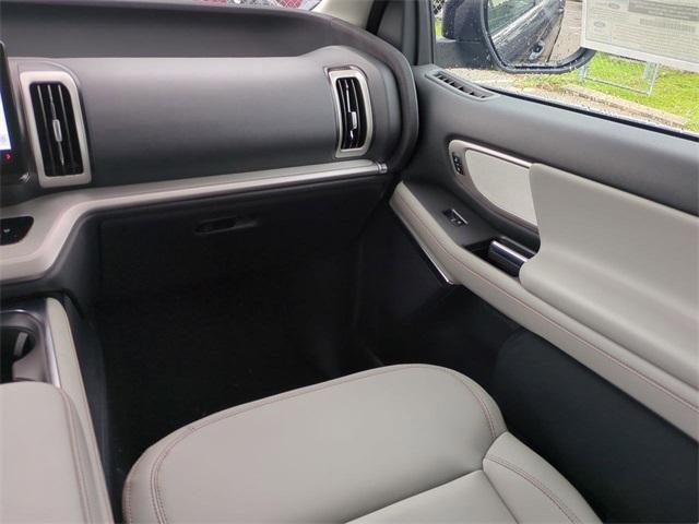 new 2025 Ford Expedition car, priced at $69,225