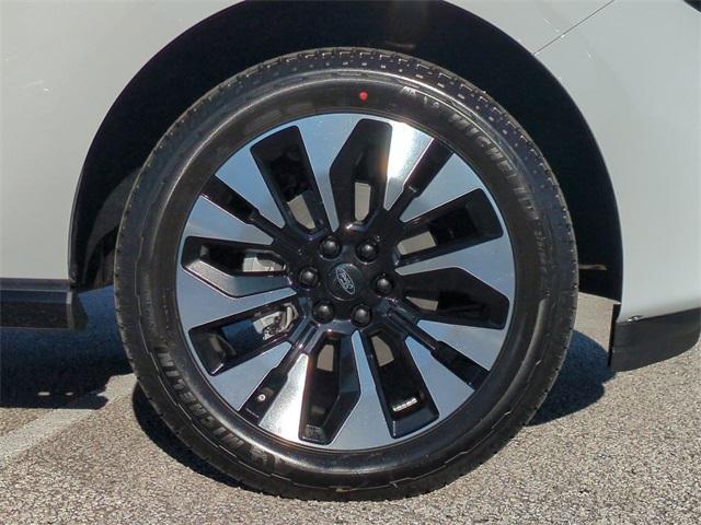 new 2025 Ford Expedition car, priced at $80,255