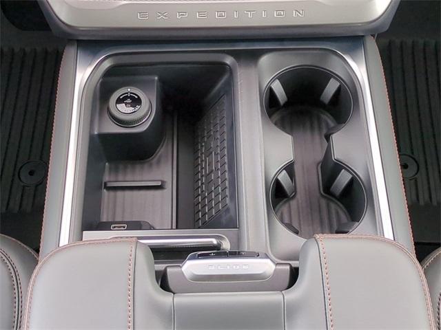 new 2025 Ford Expedition car, priced at $69,405