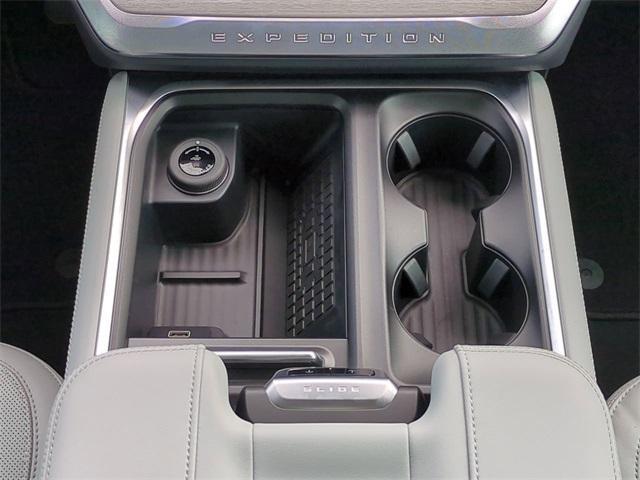 new 2025 Ford Expedition car, priced at $79,730