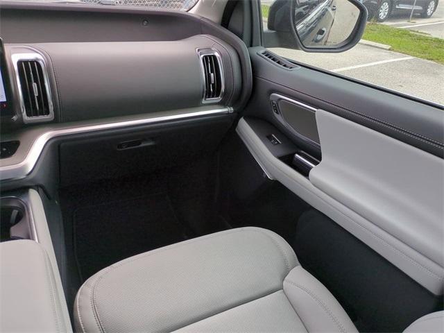 new 2025 Ford Expedition car, priced at $79,730