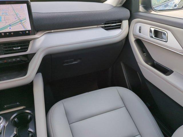 new 2025 Ford Explorer car, priced at $46,615