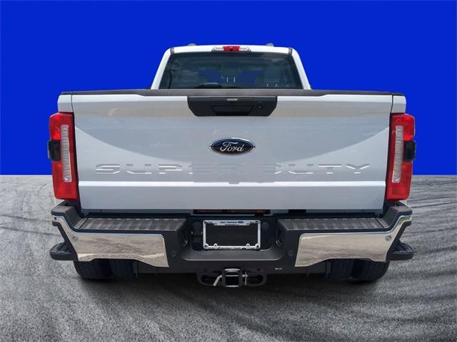 new 2025 Ford F-450 car, priced at $79,030