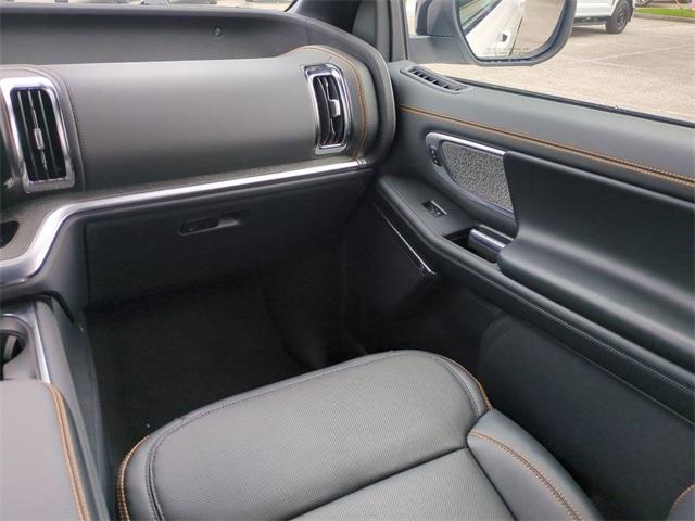 new 2025 Ford Expedition car, priced at $84,940