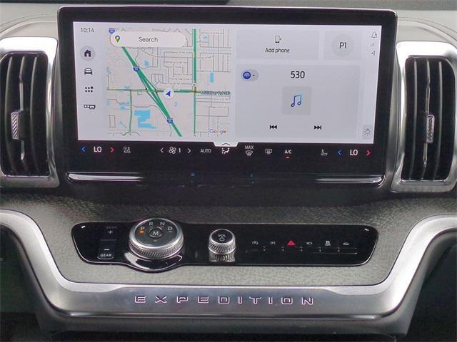 new 2025 Ford Expedition car, priced at $84,940