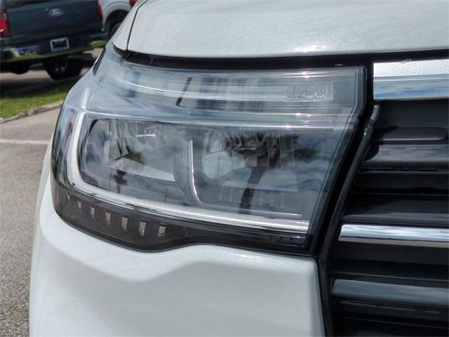 new 2025 Ford Explorer car, priced at $46,915