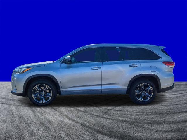 used 2017 Toyota Highlander car, priced at $27,278