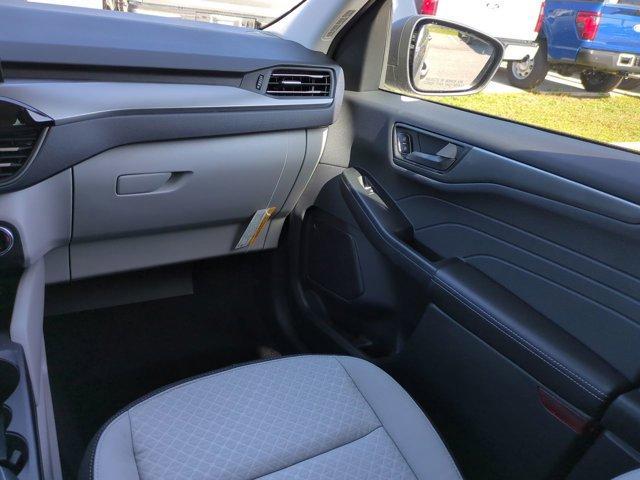 new 2025 Ford Escape car, priced at $30,990