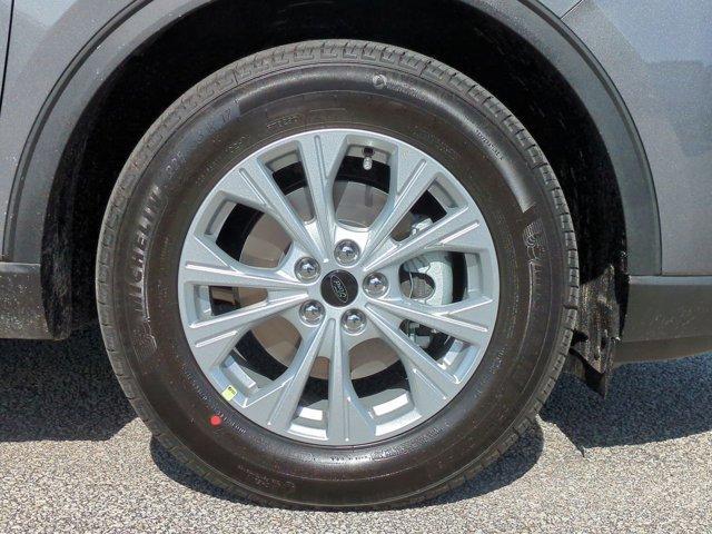new 2025 Ford Escape car, priced at $30,990