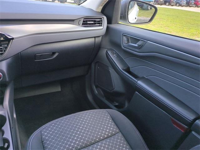 new 2025 Ford Escape car, priced at $30,990