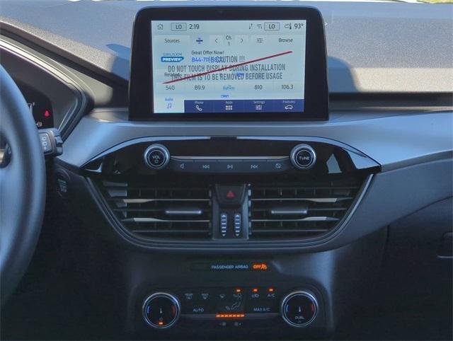 new 2025 Ford Escape car, priced at $30,990