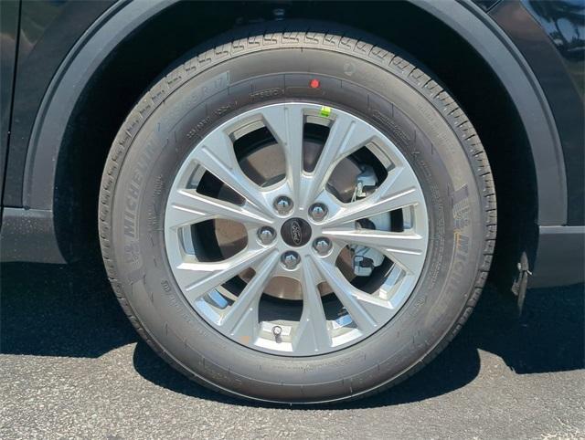 new 2025 Ford Escape car, priced at $30,990