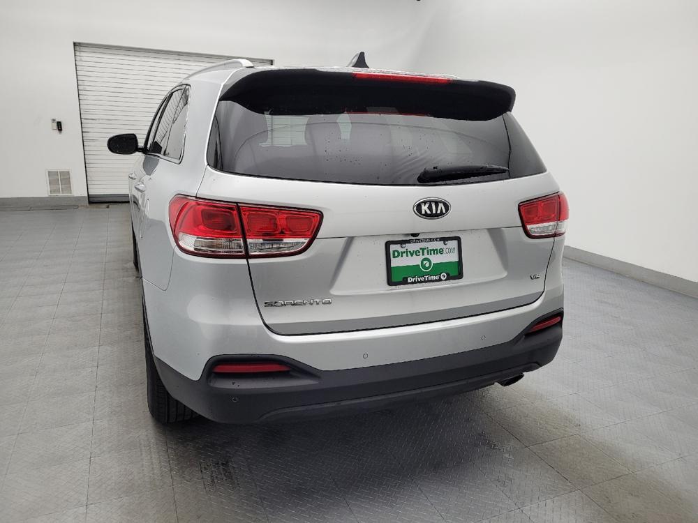 used 2016 Kia Sorento car, priced at $14,895