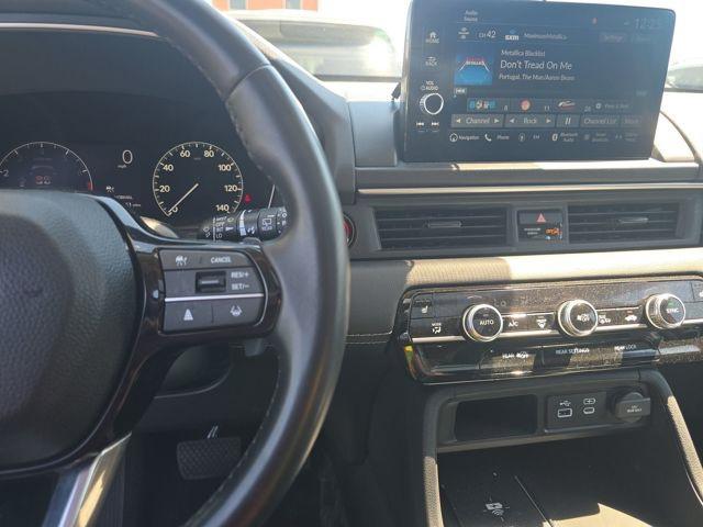 used 2023 Honda Pilot car, priced at $42,400