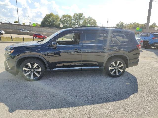 used 2023 Honda Pilot car, priced at $42,400