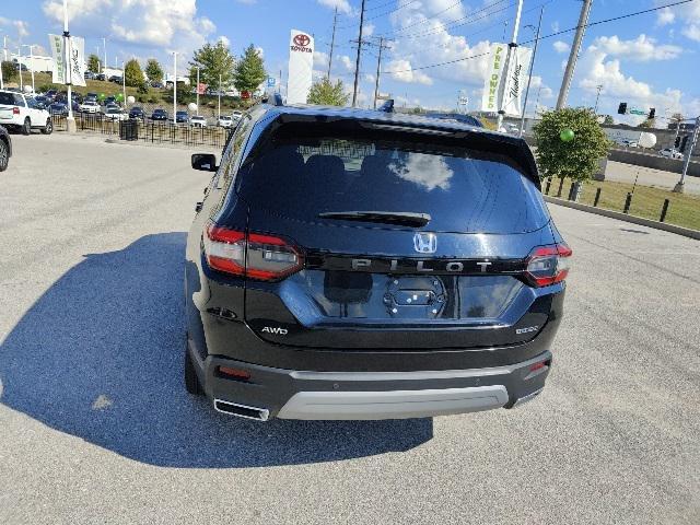 used 2023 Honda Pilot car, priced at $42,400